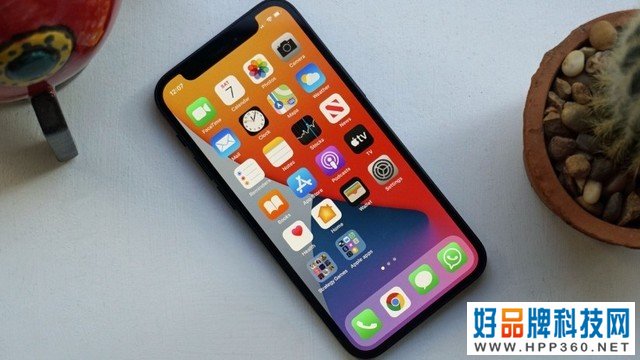 跌破4000元 iPhone 12现在值得出手？ 