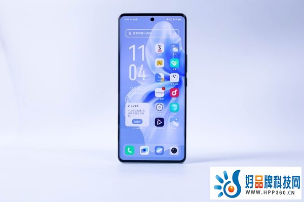 vivo S18系列正式发布：影棚级柔光环与专业长焦人像镜头加持