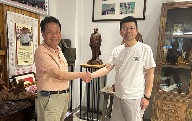 商圣范蠡研究院院长范贵宾拜访中国工艺美术大师卢思立